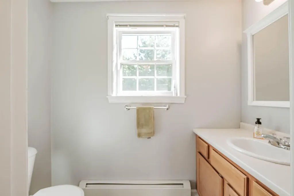 53 Ruby Lane Portland ME 04103