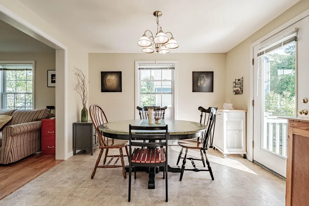 53 Ruby Lane Portland ME 04103