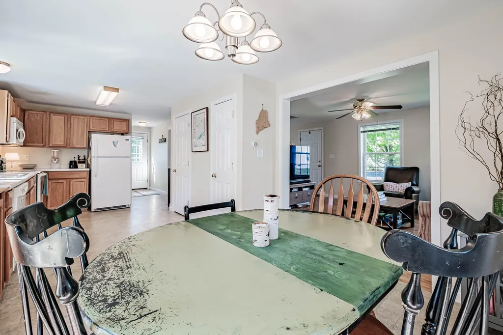 53 Ruby Lane Portland ME 04103