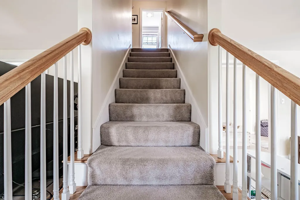 53 Ruby Lane Portland ME 04103