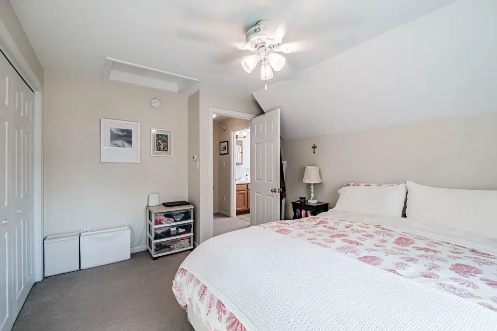 53 Ruby Lane Portland ME 04103