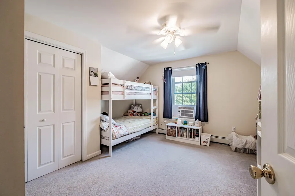 53 Ruby Lane Portland ME 04103