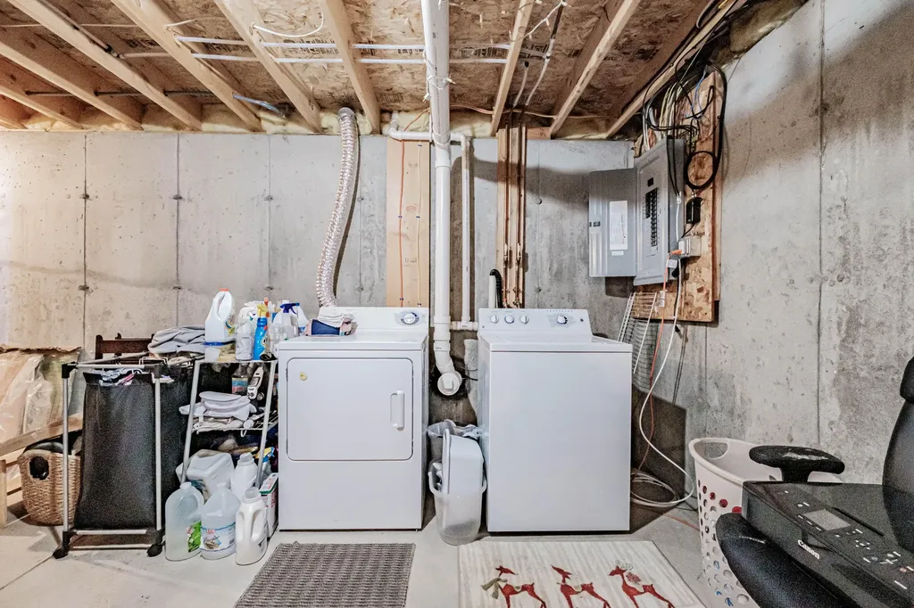 53 Ruby Lane Portland ME 04103