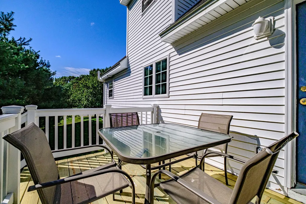 53 Ruby Lane Portland ME 04103