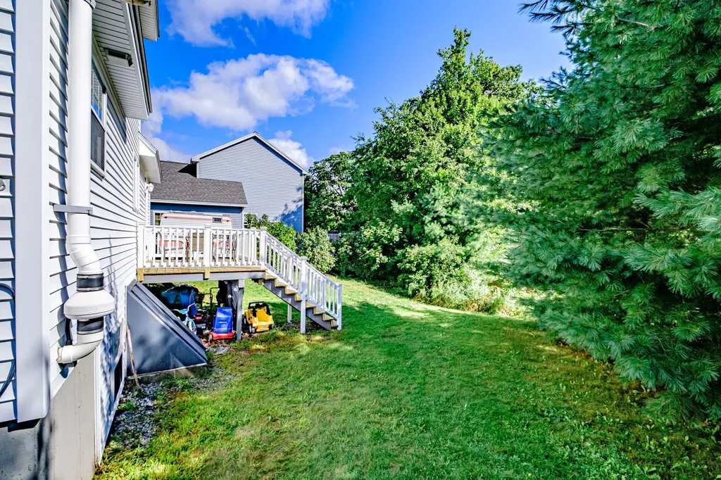 53 Ruby Lane Portland ME 04103