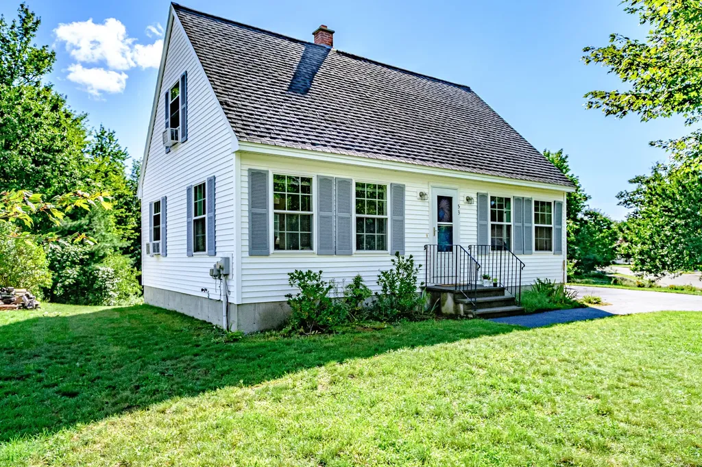 53 Ruby Lane Portland ME 04103
