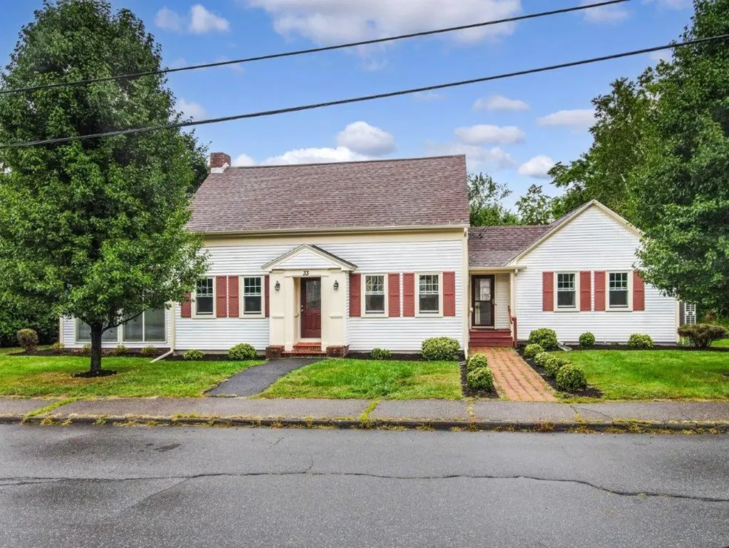 33 Purinton Avenue Augusta ME 04330