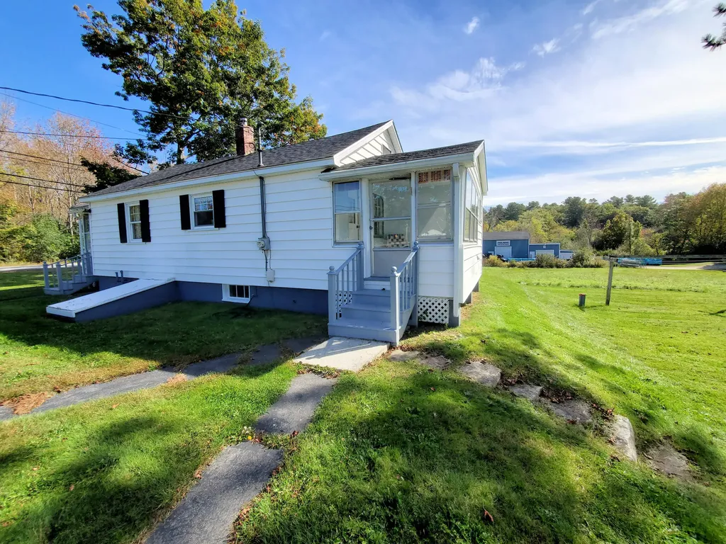 486 River Road Bucksport ME 04416