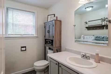 42 Springtree Lane South Berwick ME 03908