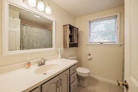 42 Springtree Lane South Berwick ME 03908