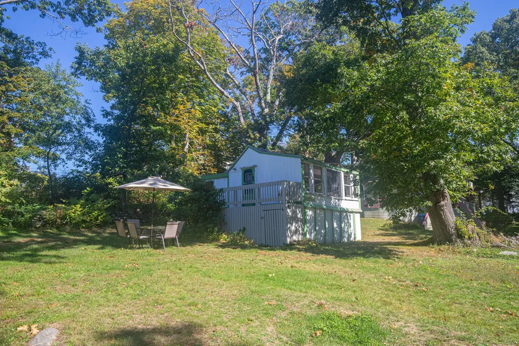 52 Oak Avenue Portland ME 04108