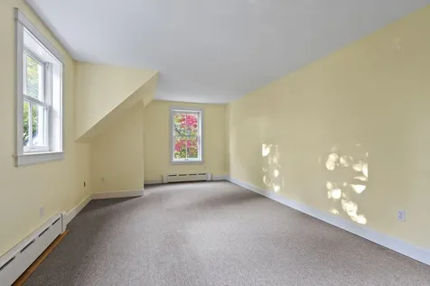 87 Echo Road Brunswick ME 04011