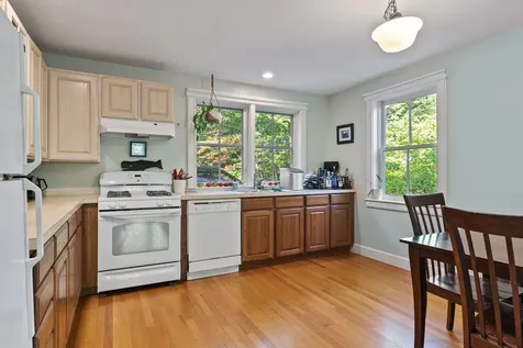 87 Echo Road Brunswick ME 04011