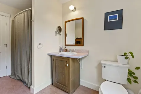 87 Echo Road Brunswick ME 04011