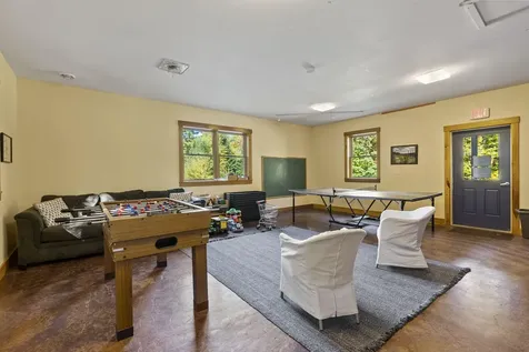 87 Echo Road Brunswick ME 04011