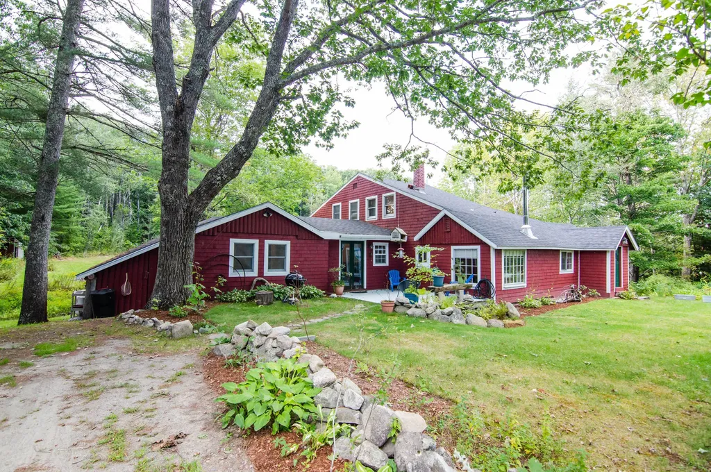 380 E Neck Road Nobleboro ME 04555