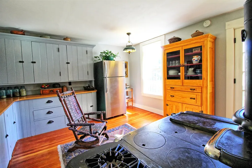 45 West Franklin Road Franklin ME 04634