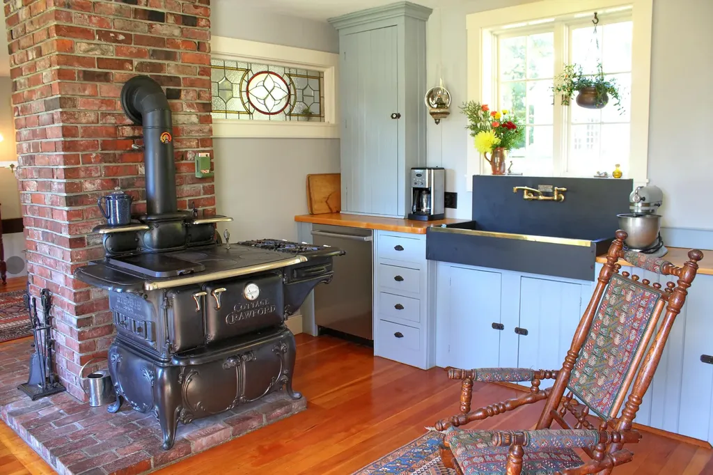 45 West Franklin Road Franklin ME 04634