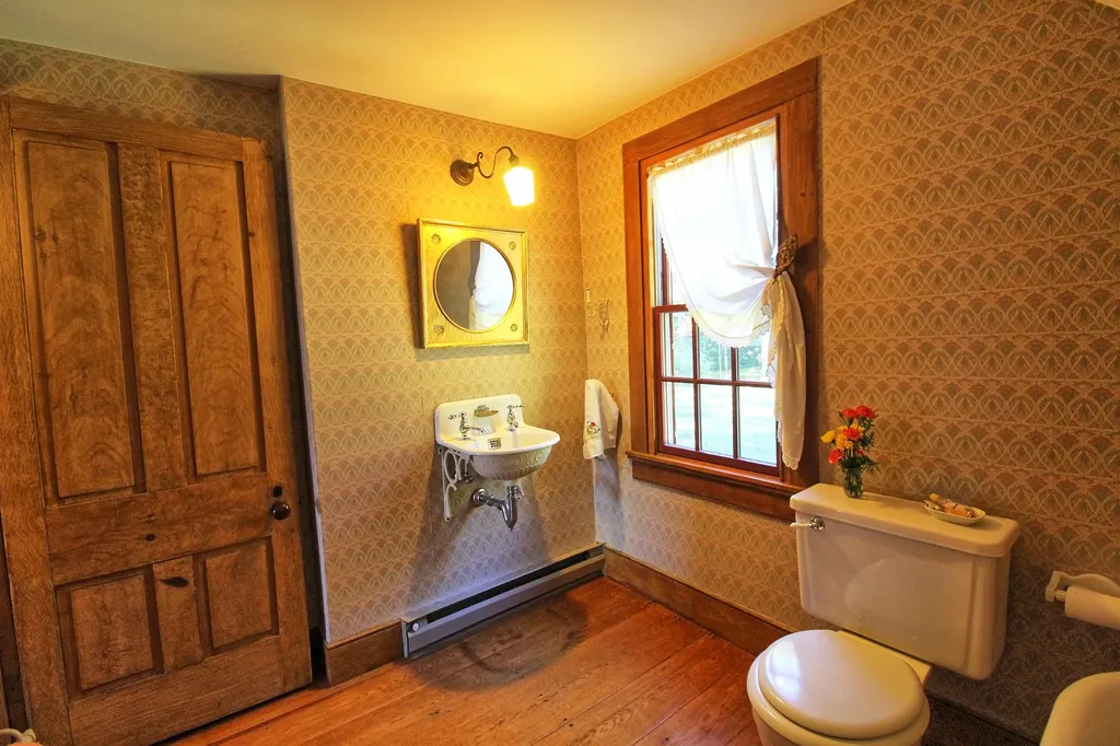 45 West Franklin Road Franklin ME 04634
