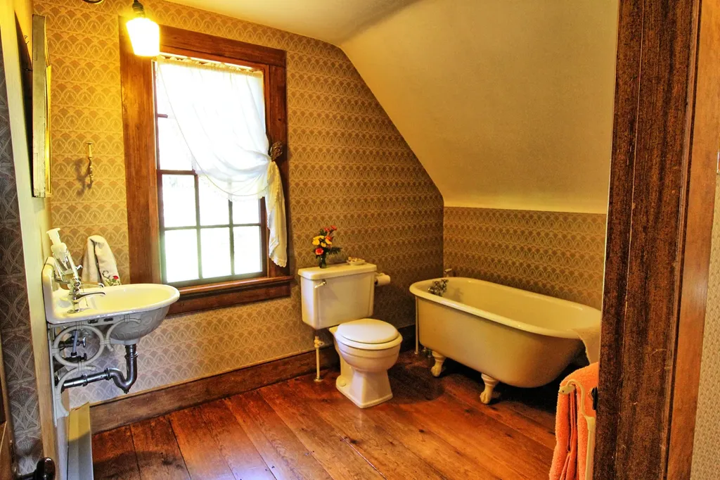 45 West Franklin Road Franklin ME 04634