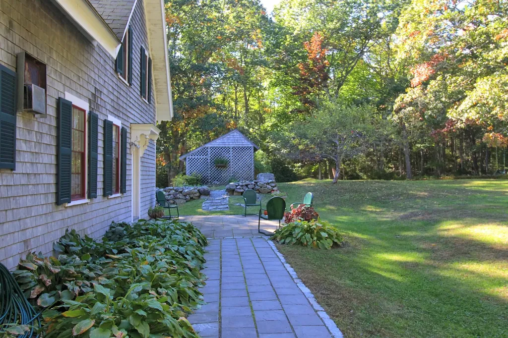 45 West Franklin Road Franklin ME 04634