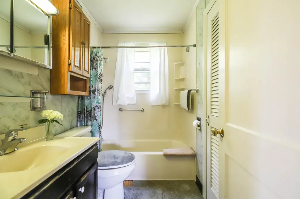 20 Jefferson Street Westbrook ME 04092