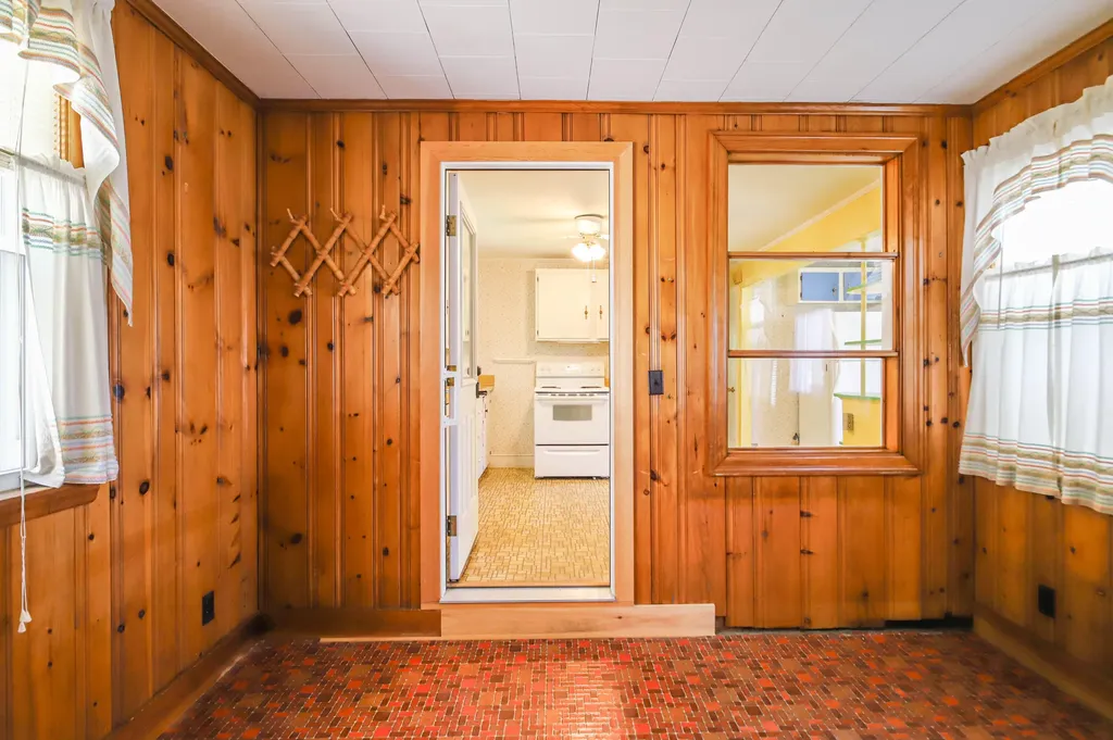20 Jefferson Street Westbrook ME 04092