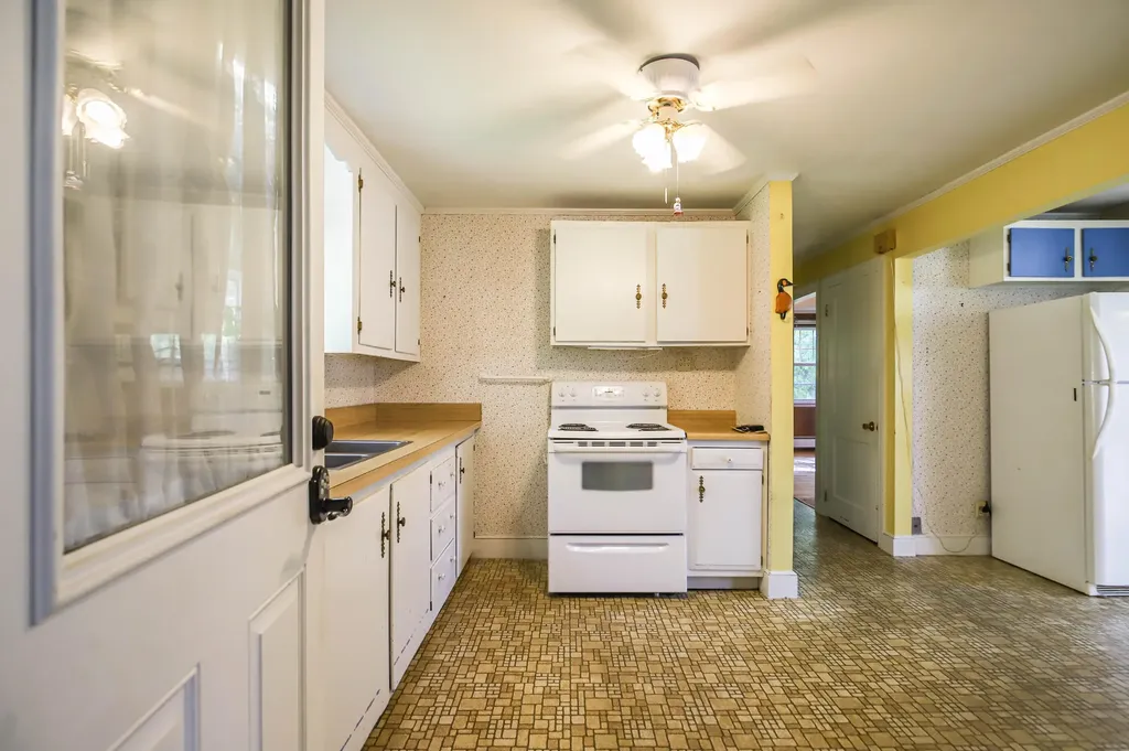 20 Jefferson Street Westbrook ME 04092