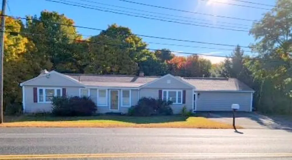 1543 Main Street Lewiston ME 04240