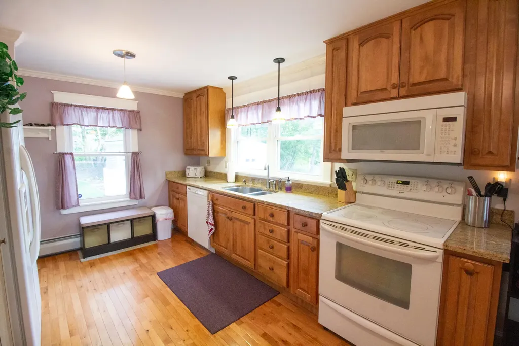 295 Maple Street Bangor ME 04401