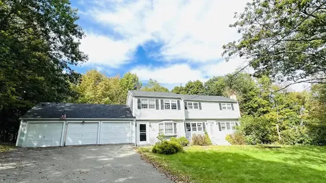 2552 W River Road Sidney ME 04330