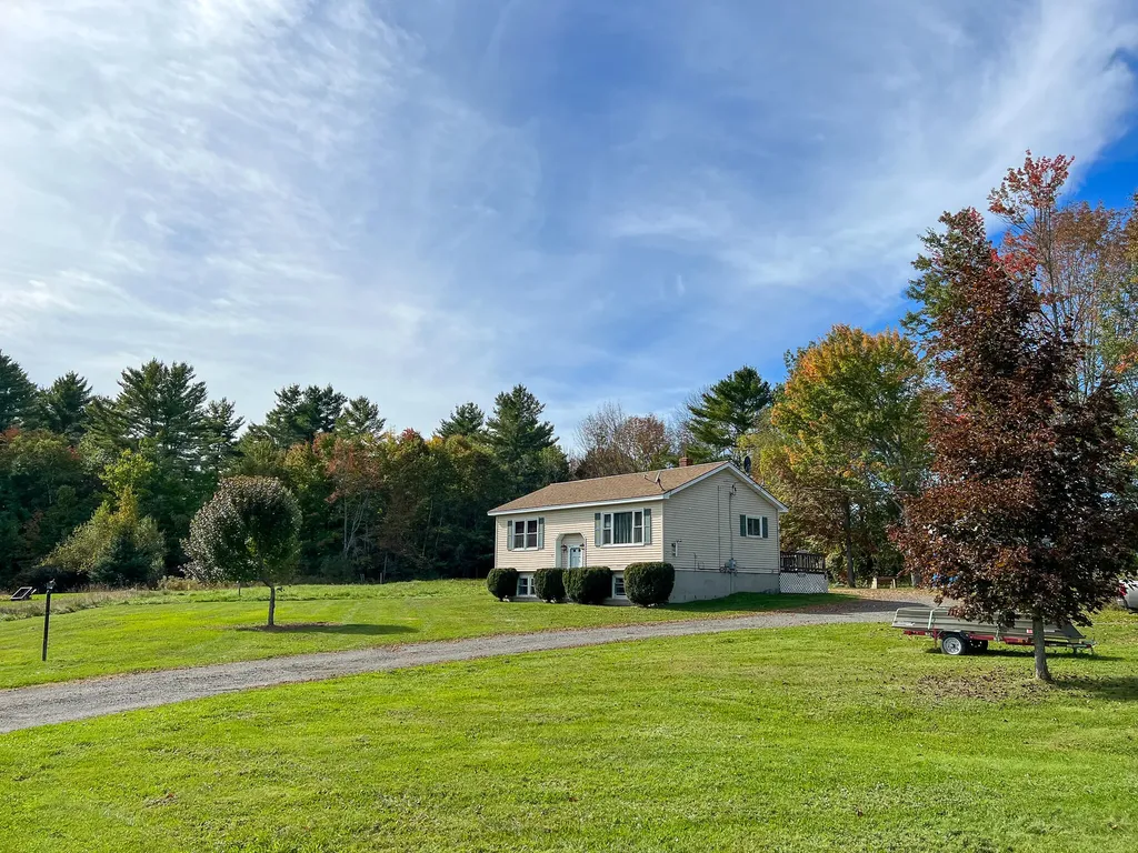 238 Palmer Road Newport ME 04953