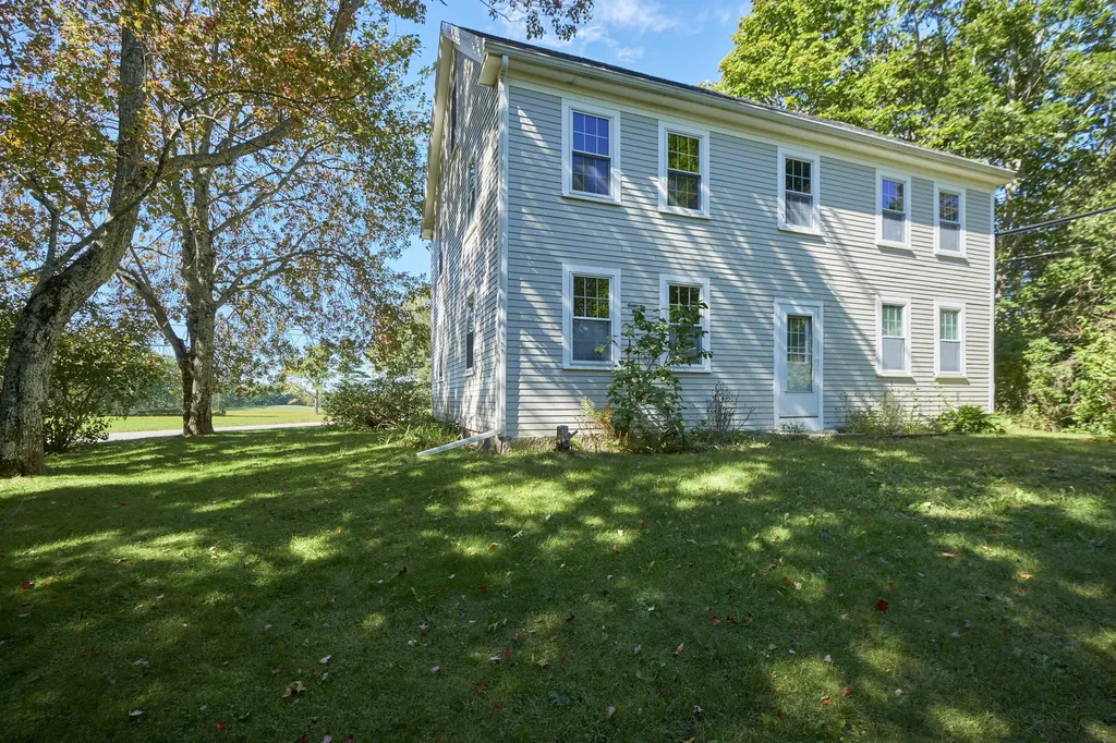 1683 Atlantic Highway Warren ME 04864