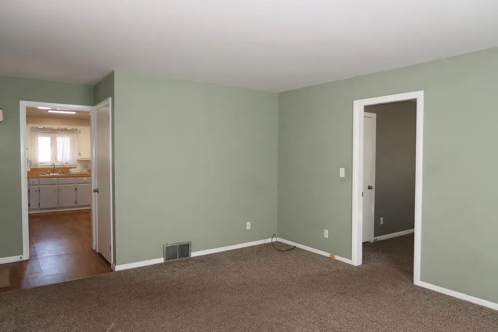 116 Fifth Street Auburn ME 04210