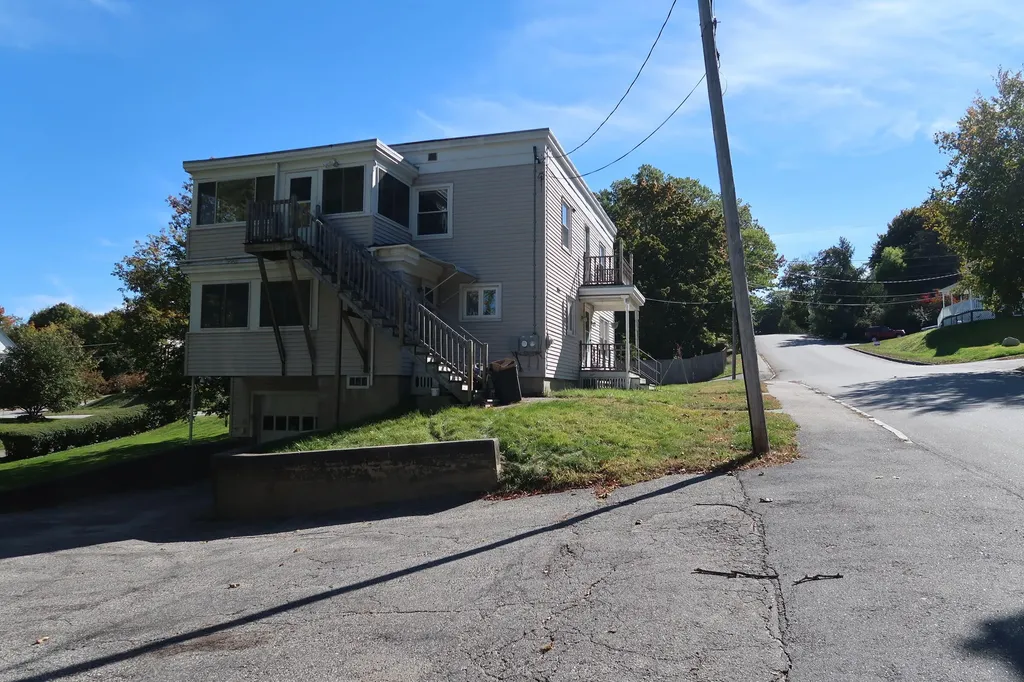 116 Fifth Street Auburn ME 04210