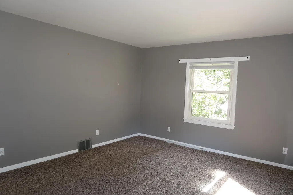 116 Fifth Street Auburn ME 04210