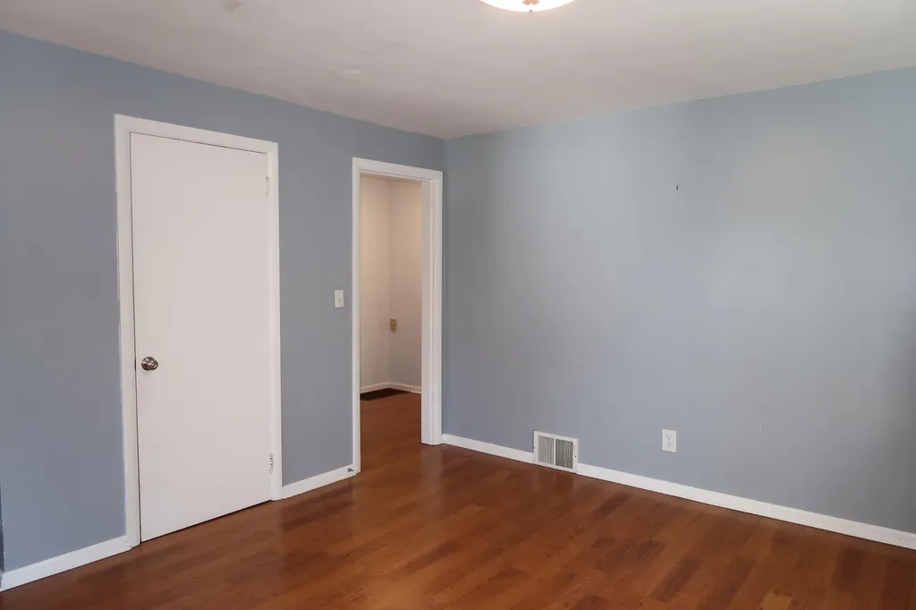 116 Fifth Street Auburn ME 04210