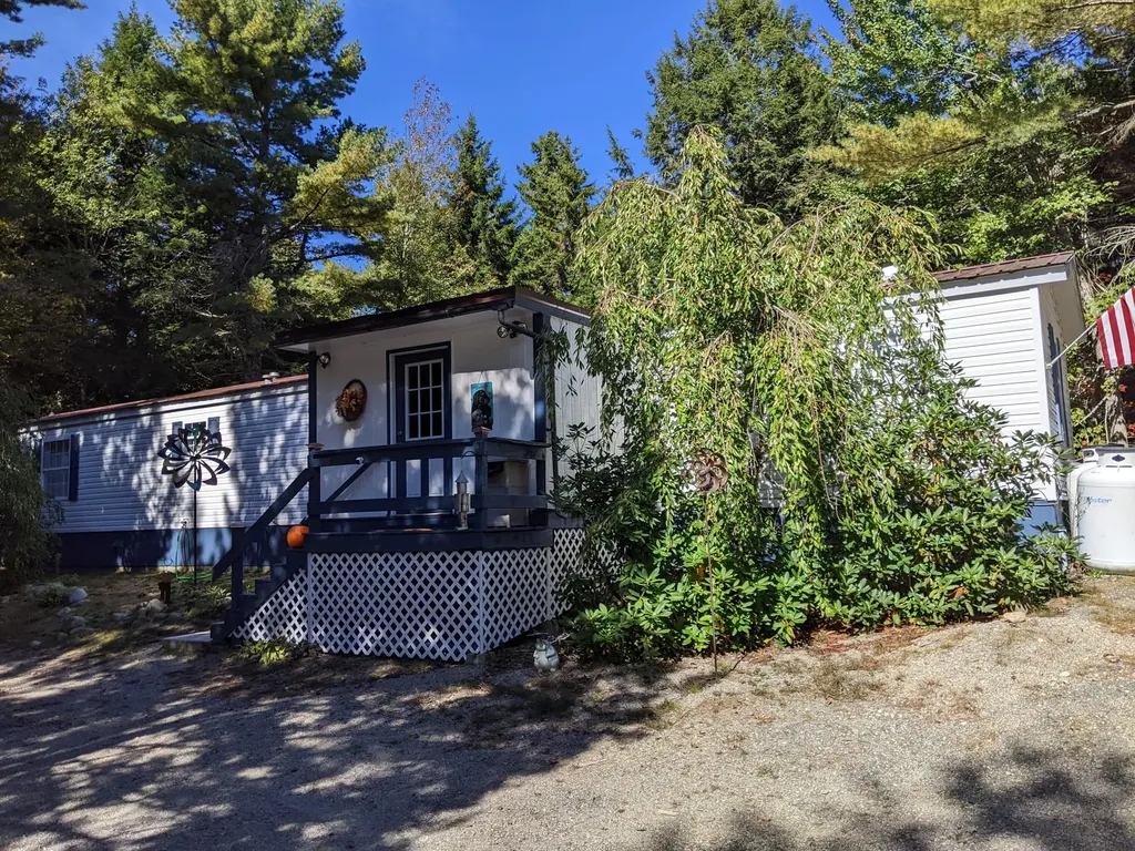 91 NE Cove Way Ellsworth ME 04605