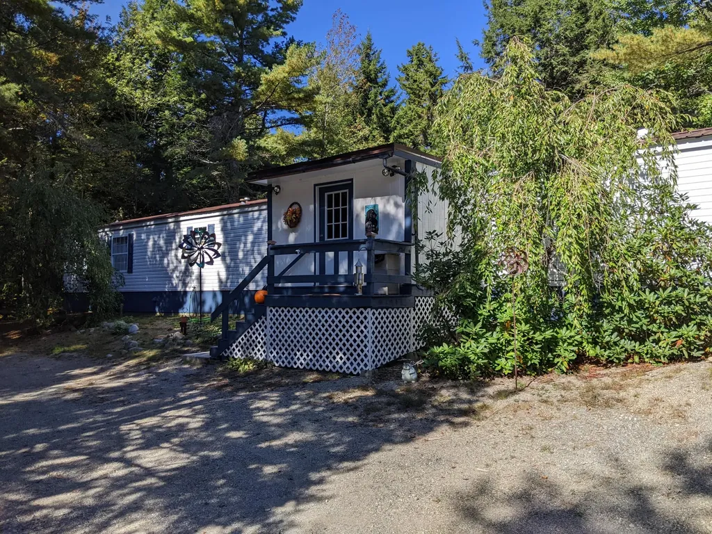 91 NE Cove Way Ellsworth ME 04605