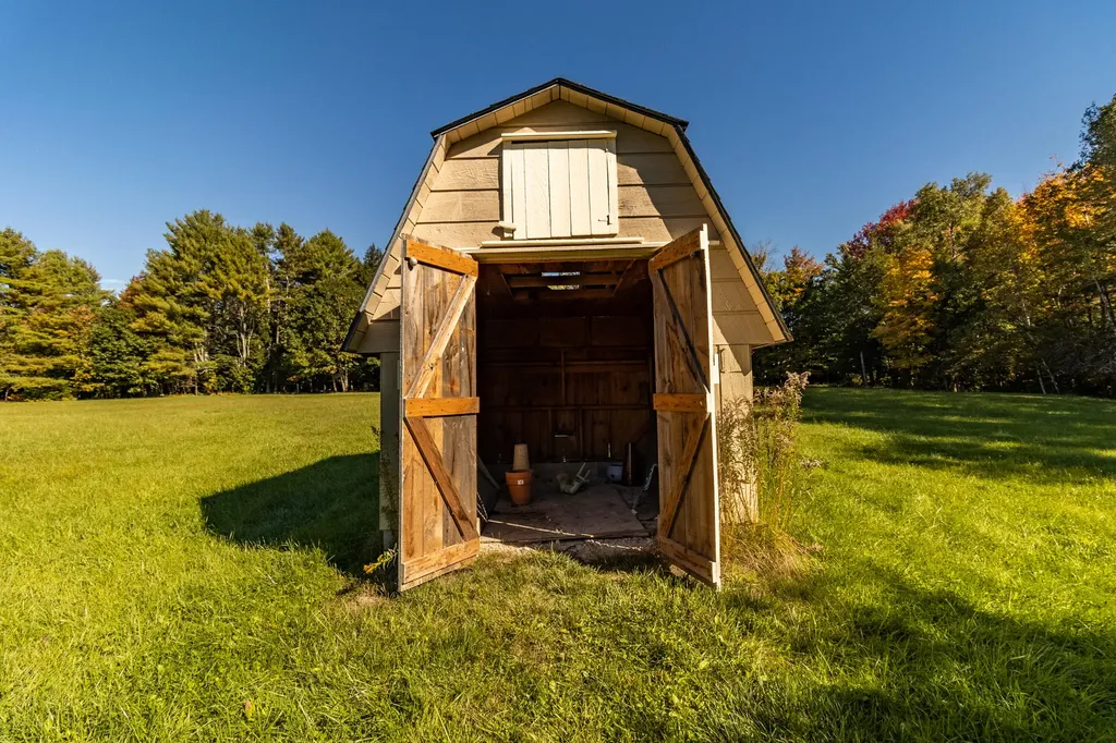 49 Keay Road Bowdoin ME 04287