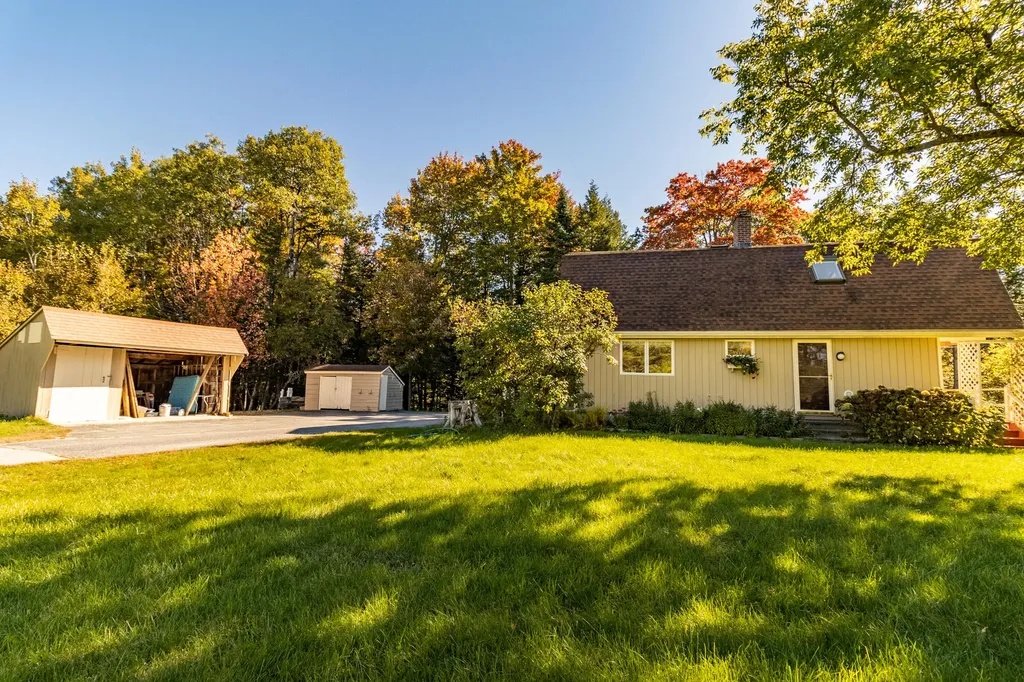 49 Keay Road Bowdoin ME 04287