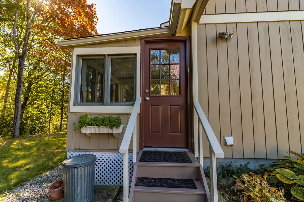 49 Keay Road Bowdoin ME 04287