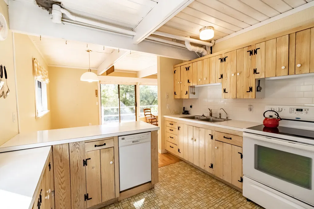 49 Keay Road Bowdoin ME 04287