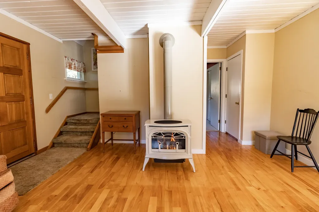 49 Keay Road Bowdoin ME 04287