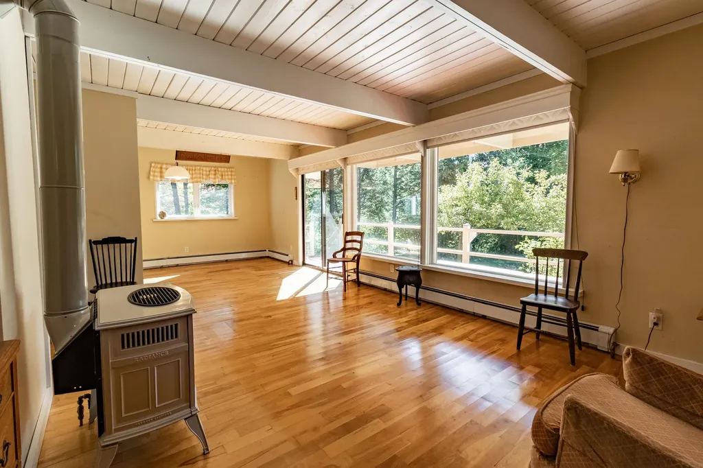 49 Keay Road Bowdoin ME 04287