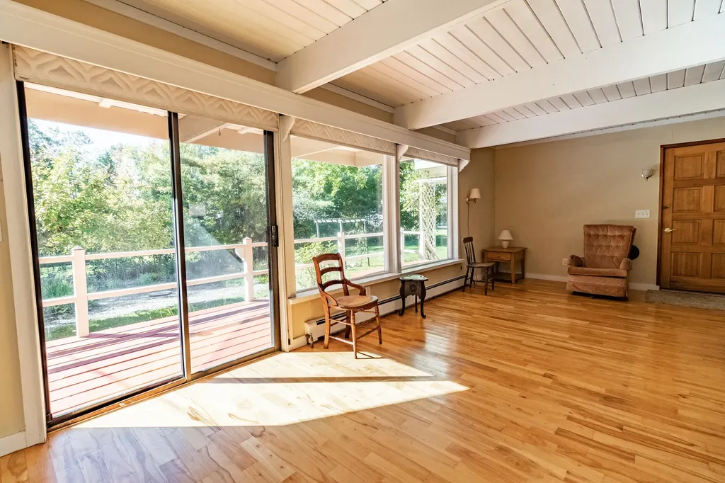 49 Keay Road Bowdoin ME 04287