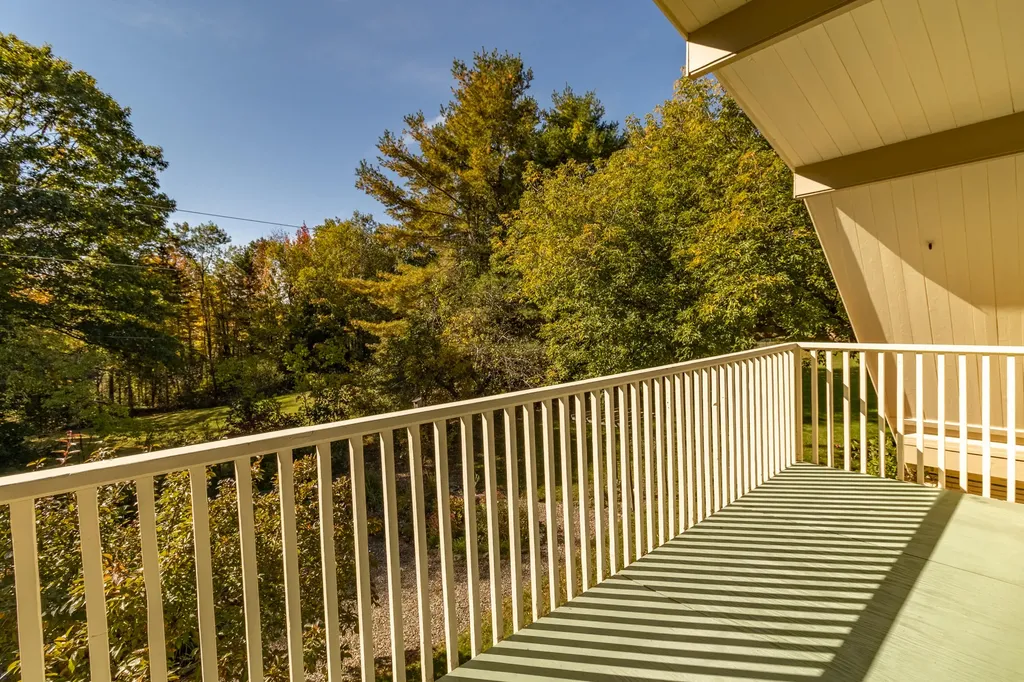 49 Keay Road Bowdoin ME 04287