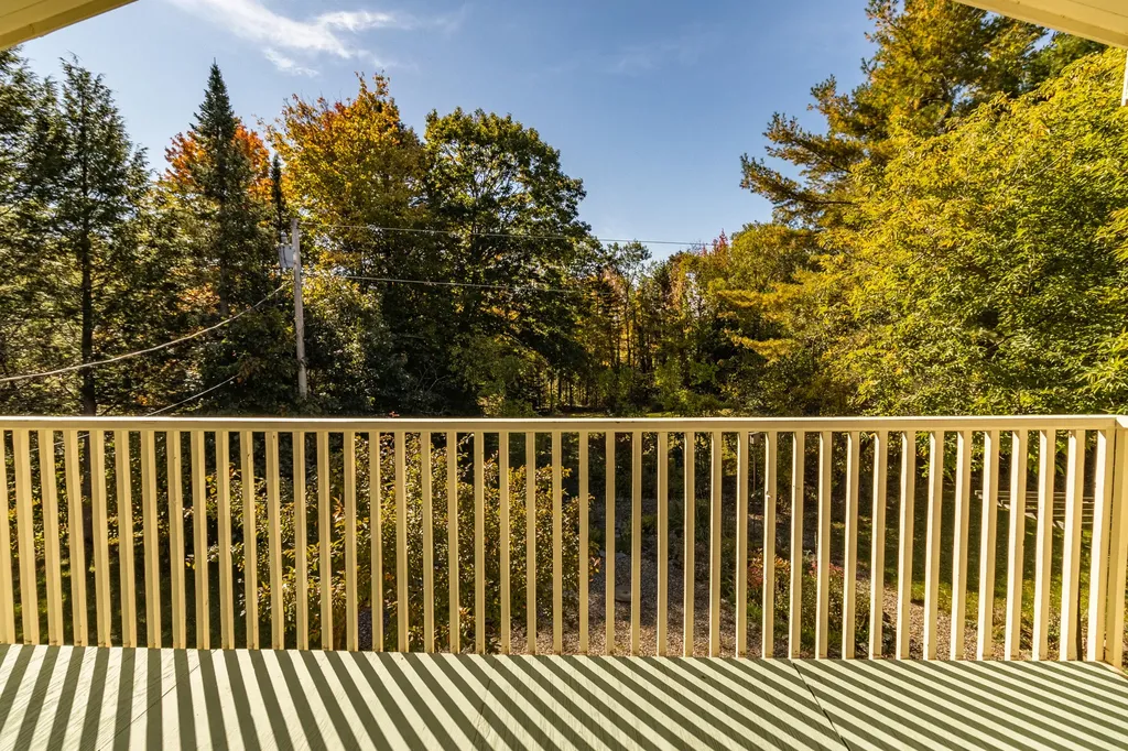 49 Keay Road Bowdoin ME 04287