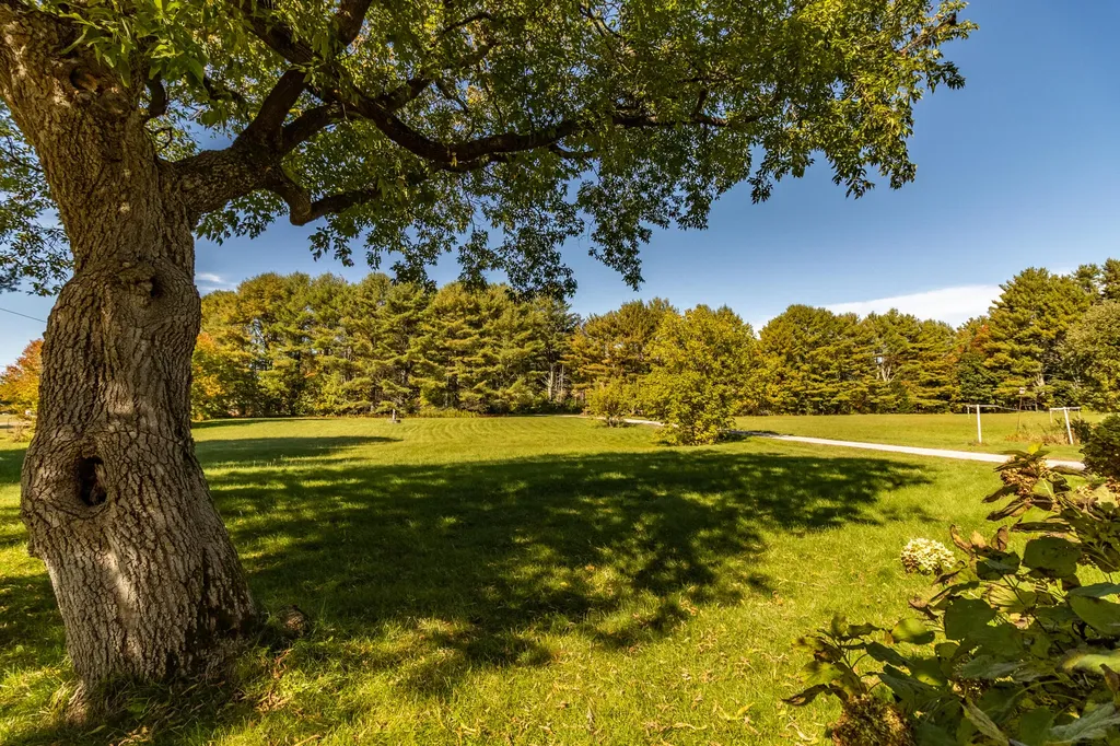 49 Keay Road Bowdoin ME 04287