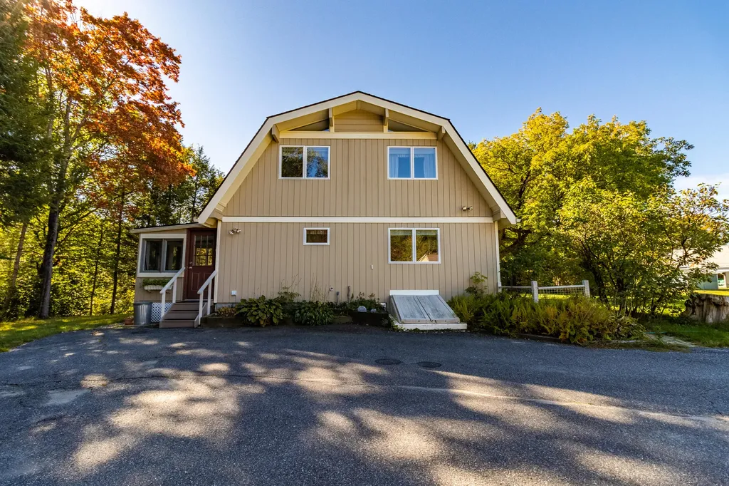 49 Keay Road Bowdoin ME 04287